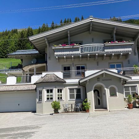 Apartment Kerer Wald im Pinzgau Eksteriør billede